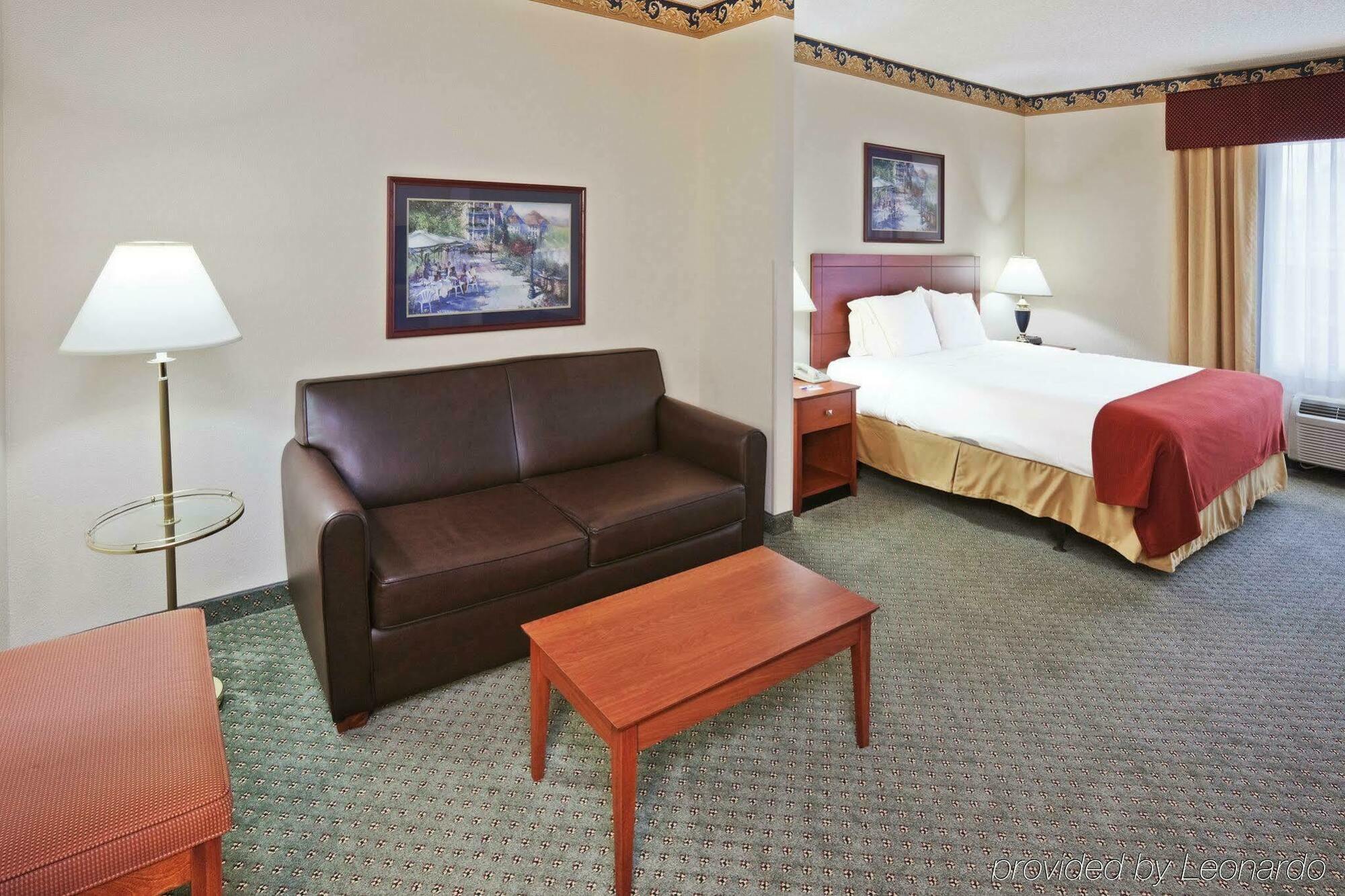 Holiday Inn Express Hotel & Suites Dallas Lewisville By Ihg Exterior foto